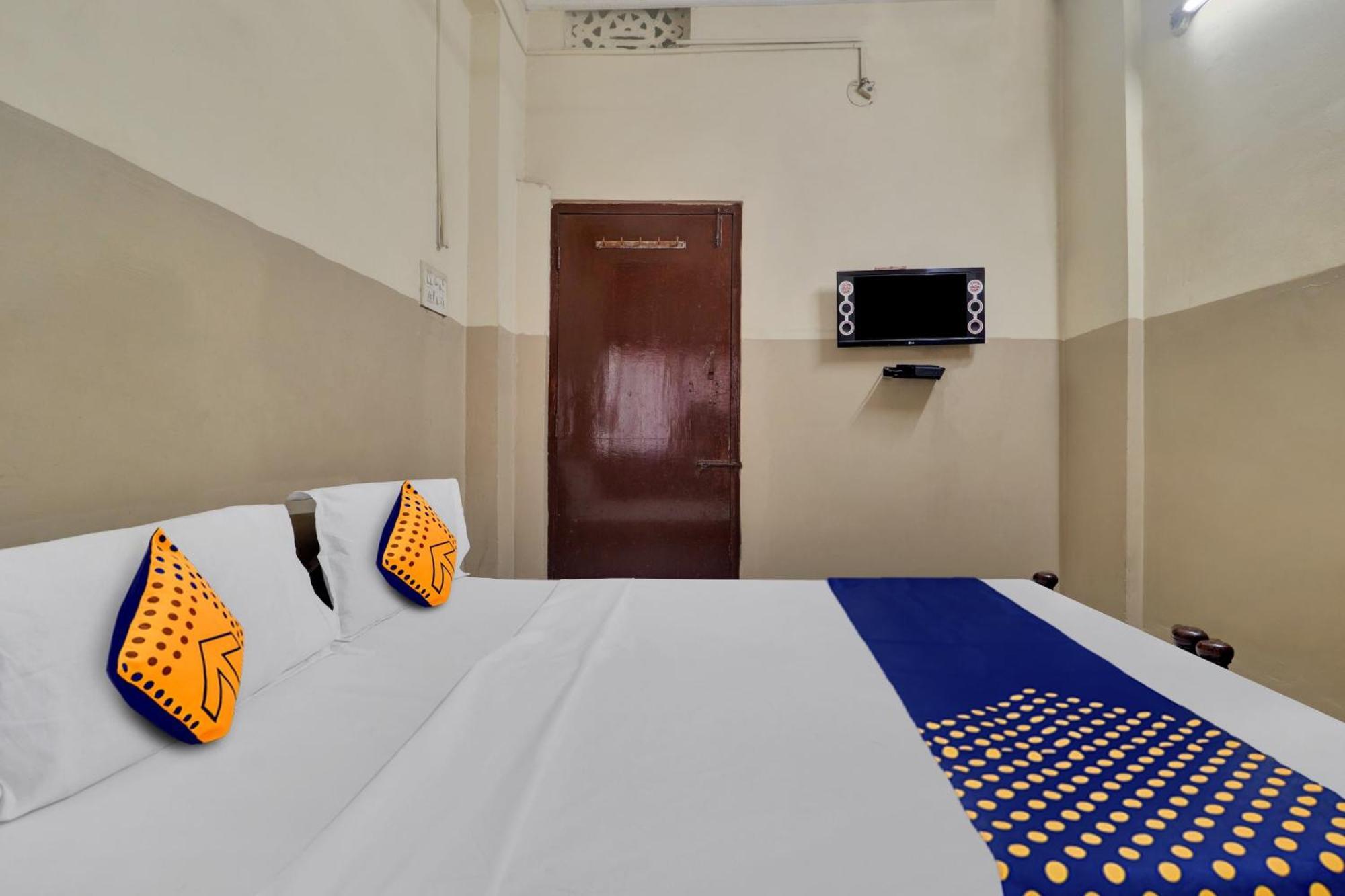 Spot On Gokul Residency Near Secunderabad Railway Station Hotel Hyderabad Exterior photo
