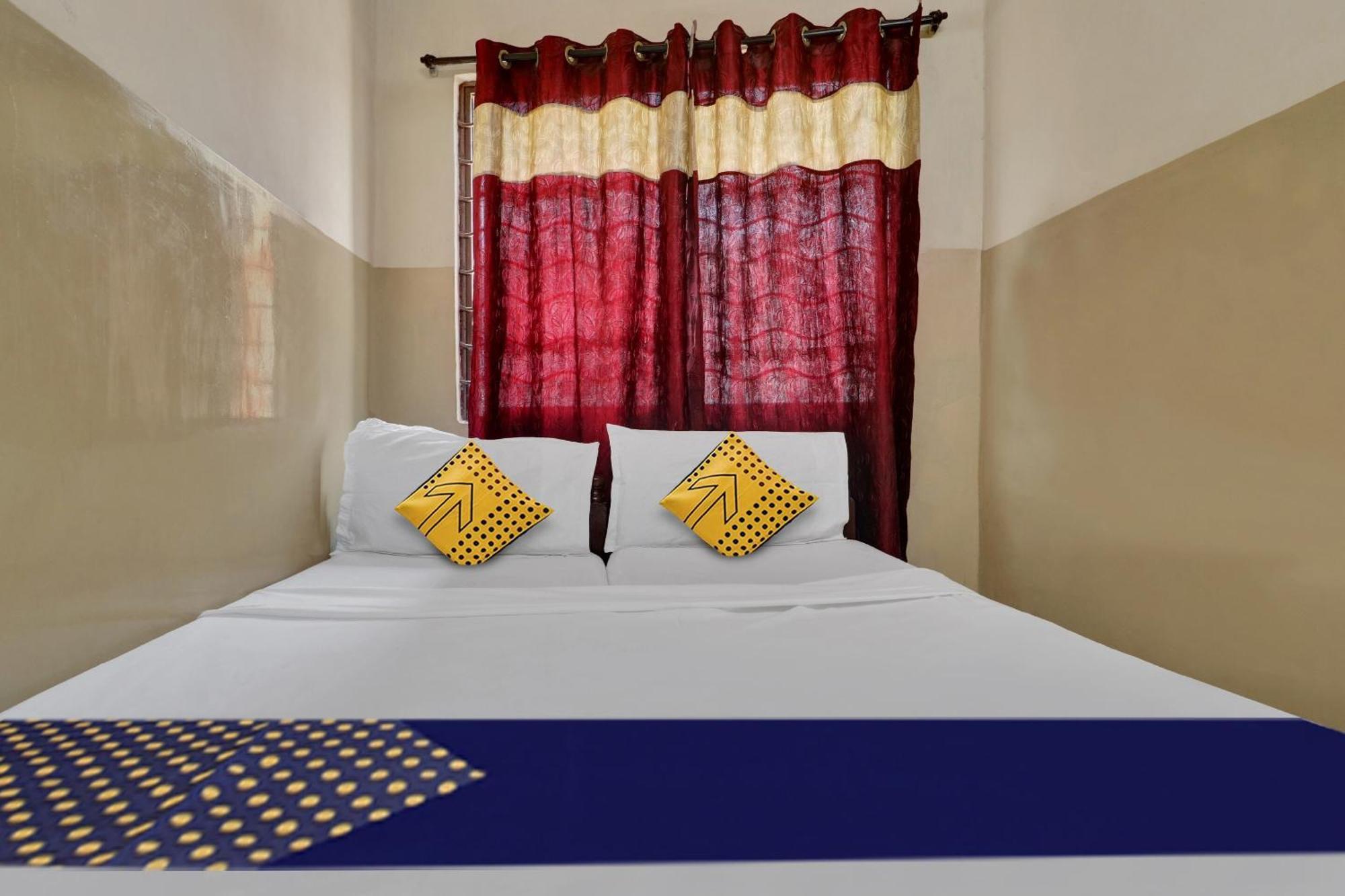 Spot On Gokul Residency Near Secunderabad Railway Station Hotel Hyderabad Exterior photo